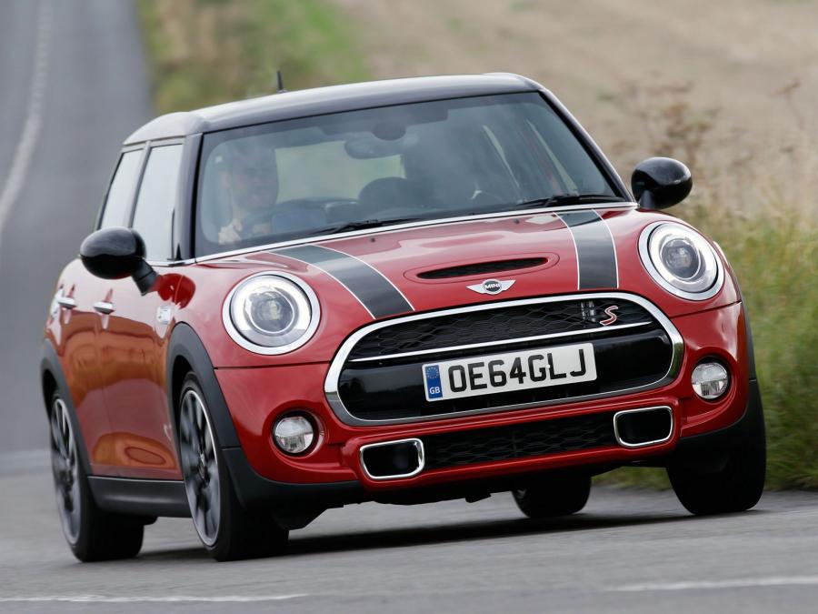  Mini Cooper S 5-Door 2014 года  (UK) (фото 15 из 35)